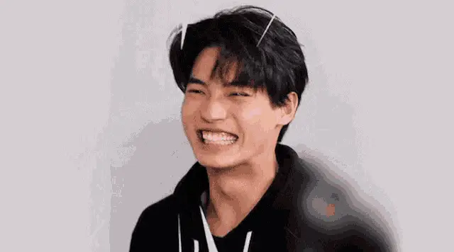 Man's Hilarious Reaction to 'Oppa!!!'