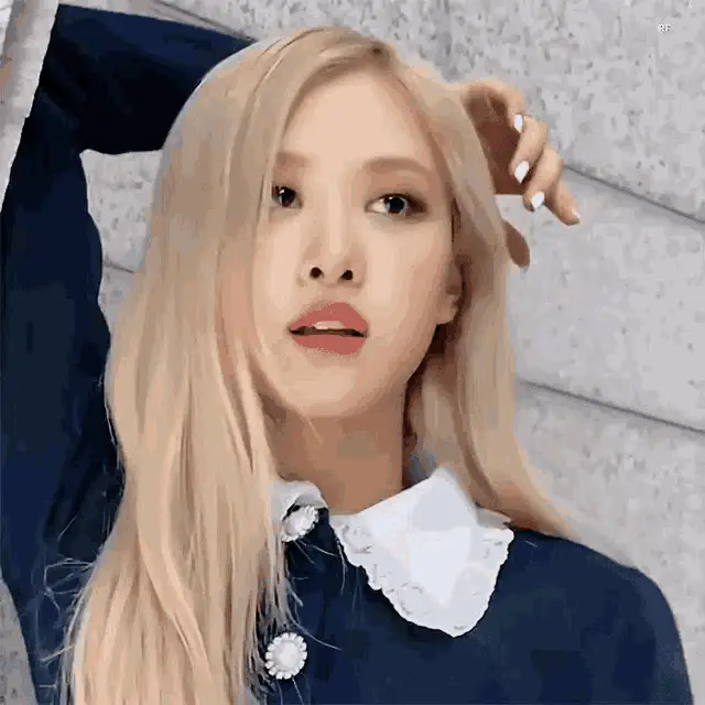 Blackpink Rosé: Rosé on The Ground