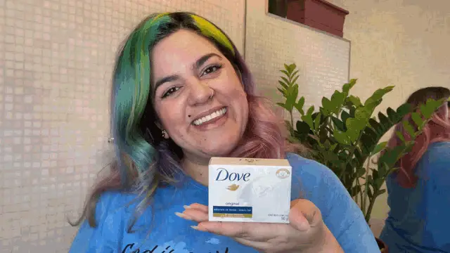 Maira Showcases Dove Products