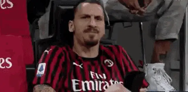 Zlatan Ibrahimović Gives Thumbs Up