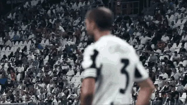 Giorgio Chiellini: Juventus Defender