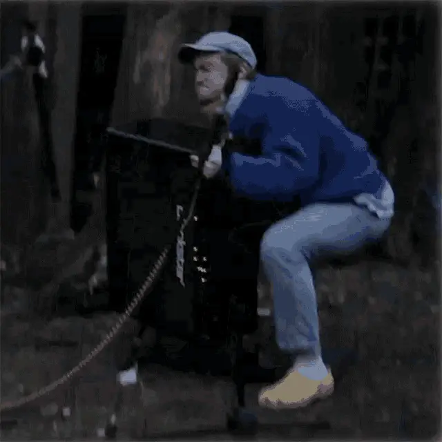 Pushbaby: Man Smashes Object