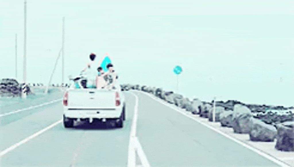 Infinite Moon Crystals