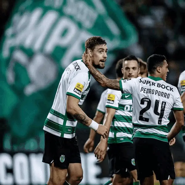 Sebastian Coates with Sporting CP Teammates