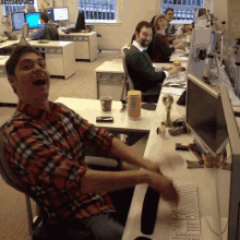 GIF загрузил Nevil