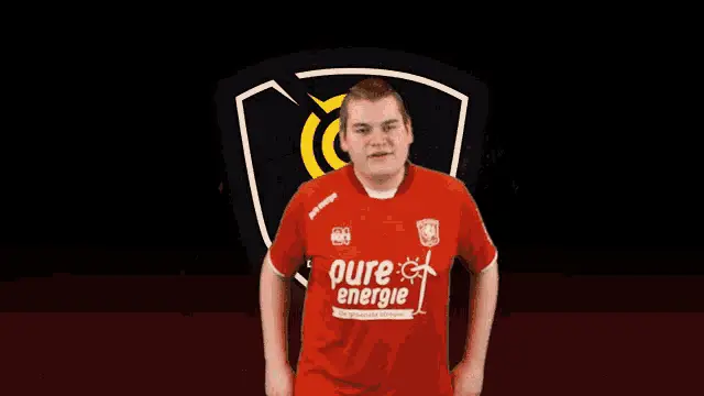 Jelte Golbach in Fc Twente Esports Shirt