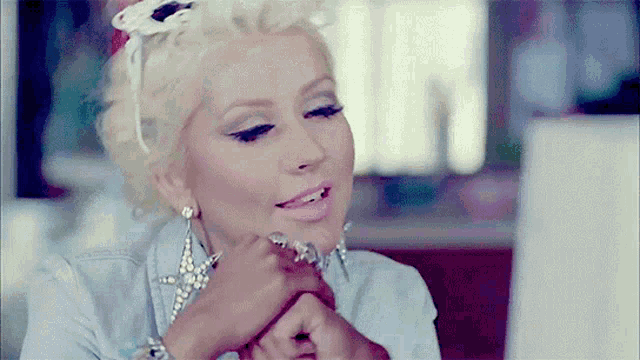 8hY6vp8x.gif