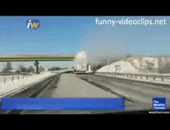 Schnee-Truck vs. Brücke