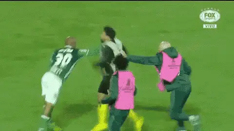 Felipe Melo in Palmeiras vs Peñarol Fight