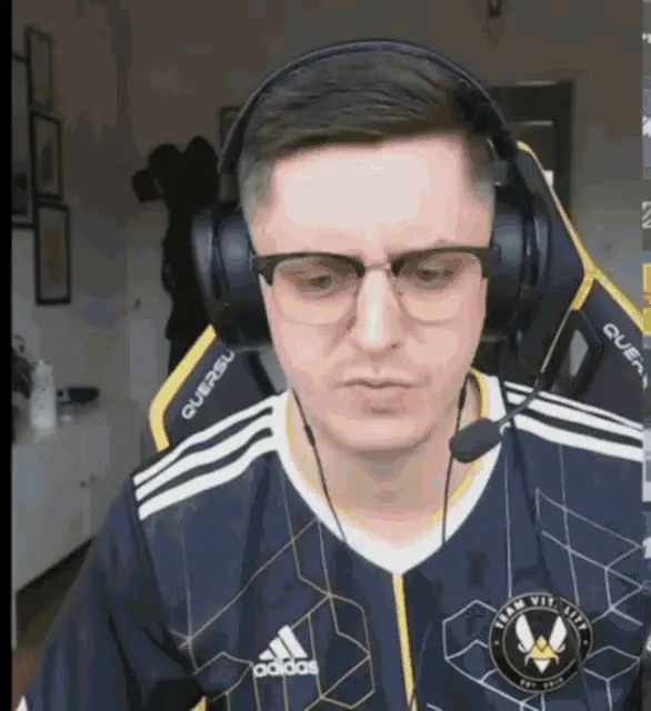 Gamer in Team Vitality Adidas Jersey Reacts