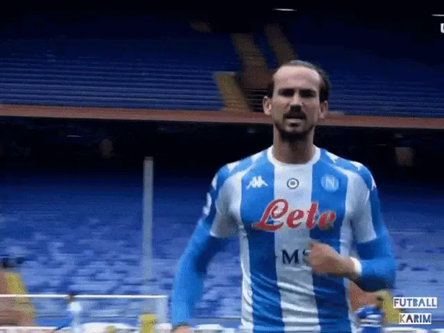 Fabian Ruiz of Napoli celebrates