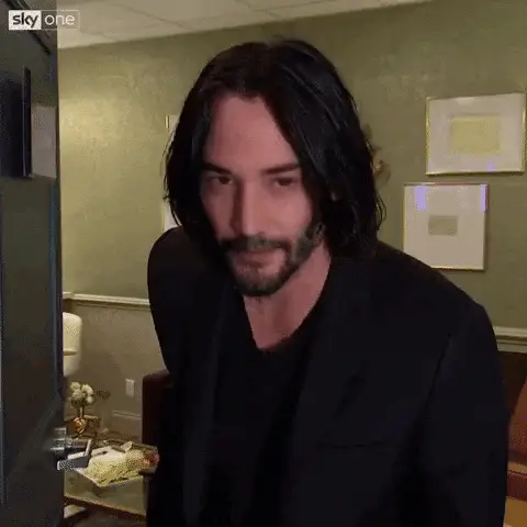 Sirjasu: Keanu Reeves in Black Suit