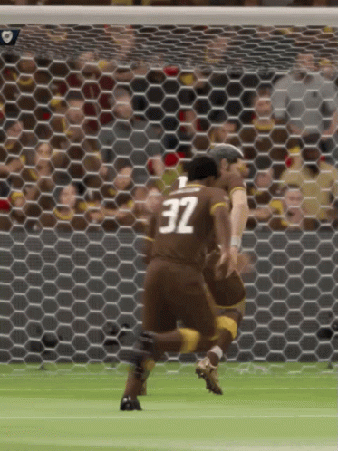 The Goon FIFA: Powerful Header Goal