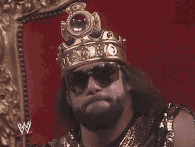 Randy Savage, The Macho King, in Crown