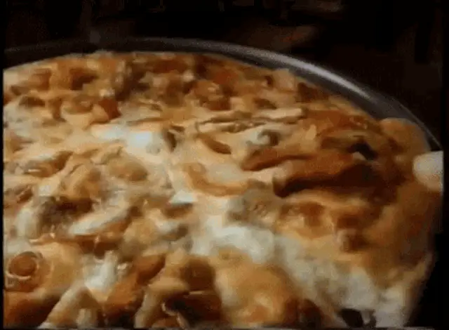 Pizza Hut Cheesy Pizza