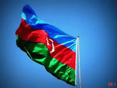 Azərbaycan Bayrağı Dalğalanır