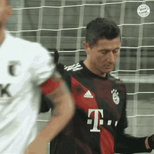 Robert Lewandowski's Goal Reaction