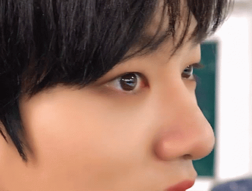 MCND Huijun's Expressive Gaze