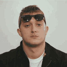 GIF
