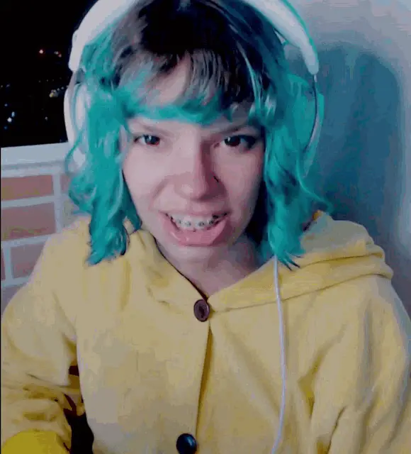 Starla's Angry Raiva Grimace with Green Hair