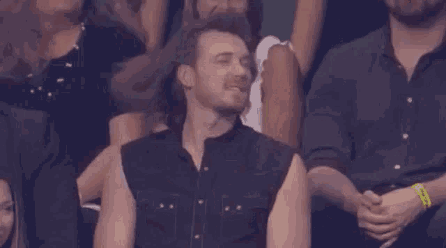 Morgan Wallen Shaking Head No