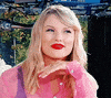Taylor Swift Hair Flip