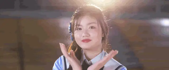 BNK48 Viewbnk48 Winking and Posing