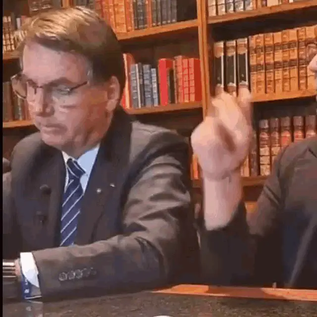 Bolsonaro Surpreso: Reação Inesperada