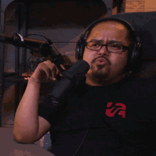 Rich ले अपलोड गरेको GIF