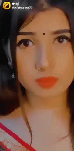 Nia Kapoor's Expressive Look