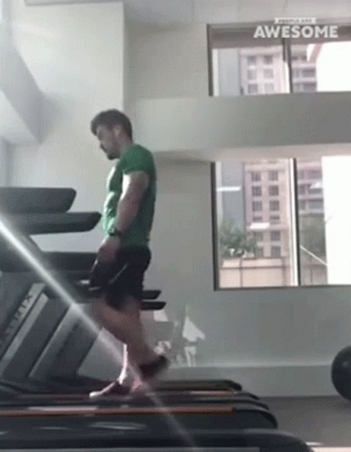 Incredible Handstand on a Treadmill - People Are Awesome