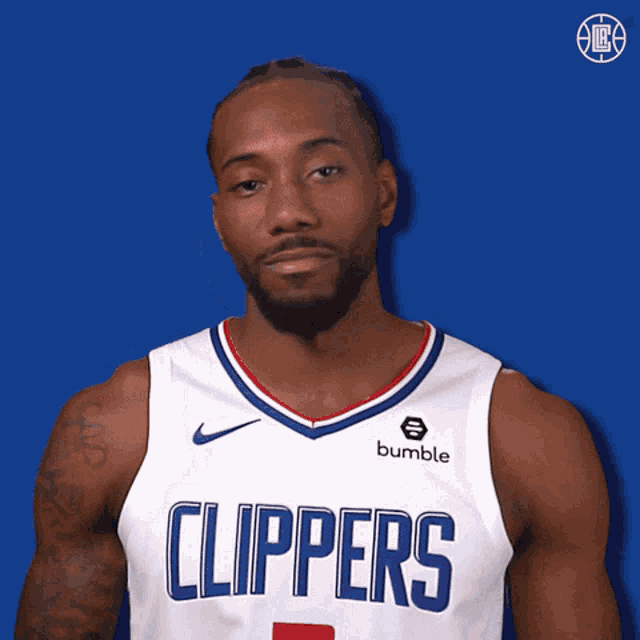 Kawhi Leonard Thumbs Up - Los Angeles Clippers