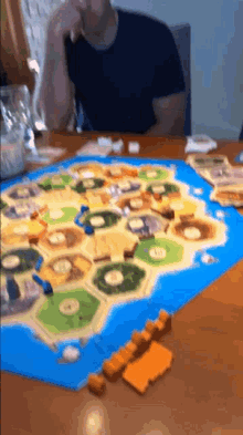 GIF uploaded by Re