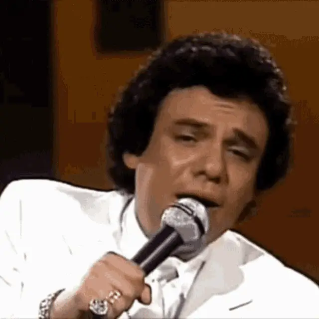 Jose José Sings Live