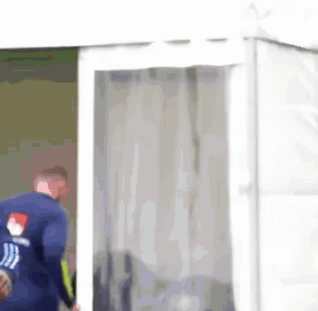 Alexander Isak Sweden Finger Gun