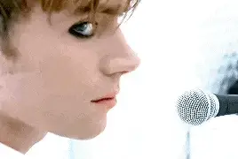 Damon Albarn - The Universal (Close-up)