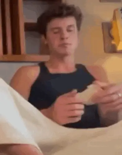Shawn Mendes Eating and Reacting