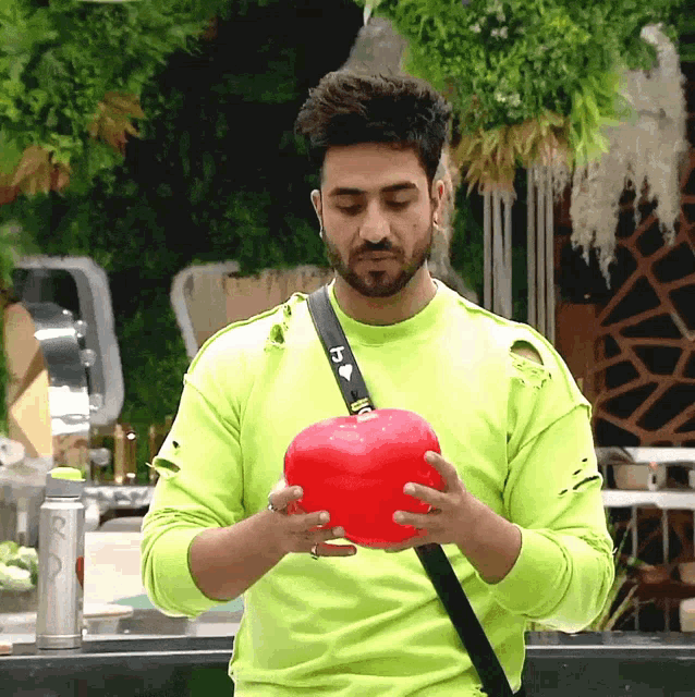 Aly Goni Pops Heart Balloon