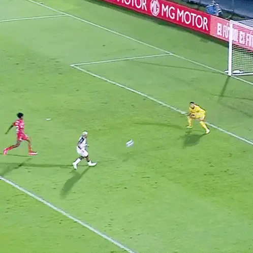 Defesa do Goleiro do Red Bull Bragantino