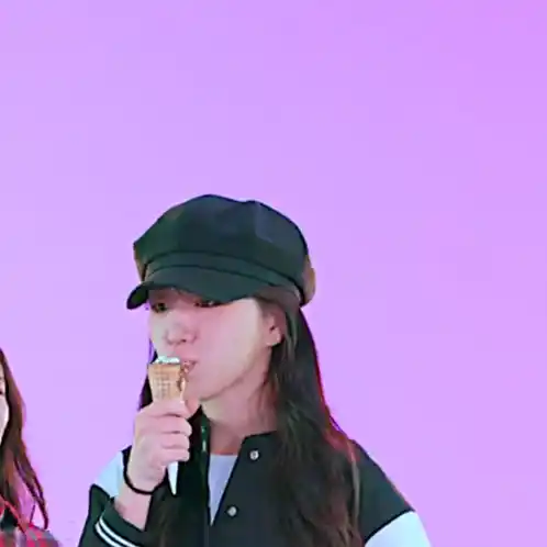Triples Sohyun Eating Ice Cream