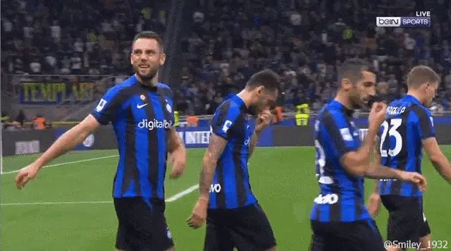 Stefan De Vrij Celebrates for Inter Milan