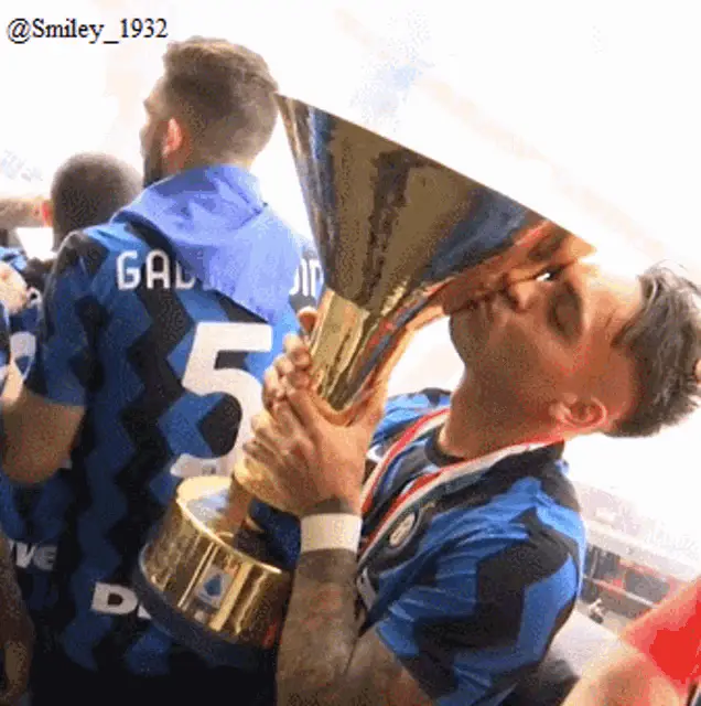 Lautaro Martinez Kisses Inter Scudetto Trophy